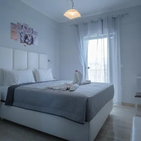 Akis Villa Studios & Apartment With Pool By Hotelius Agios Georgios Pagon Exterior photo