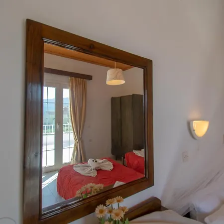 Akis Villa Studios & Apartment With Pool By Hotelius Agios Georgios Pagon Exterior photo