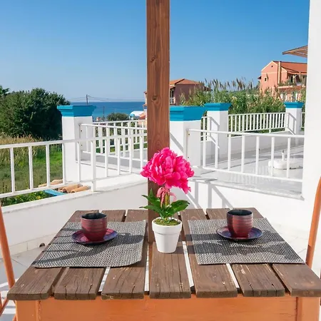 Akis Villa Studios & Apartment With Pool By Hotelius Agios Georgios Pagon Exterior photo