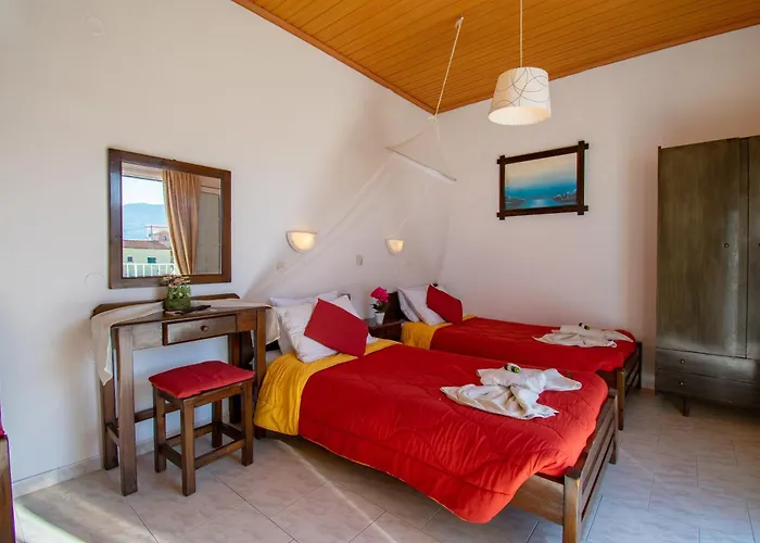 Akis Villa Studios & Apartment With Pool By Hotelius